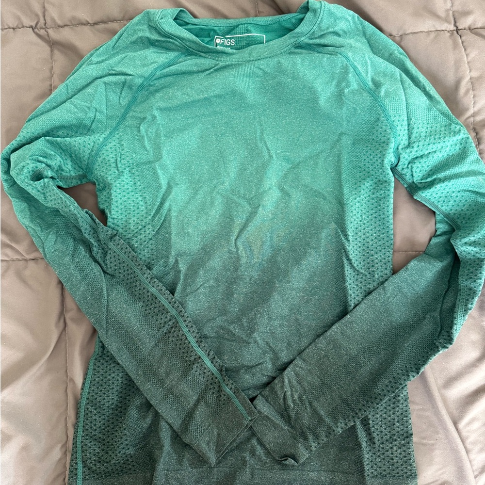 FIGS Women's Green Long Sleeve Top